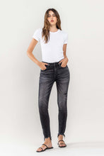 Load image into Gallery viewer, Lovervet Raw Hem Cropped Skinny Jeans