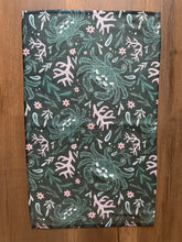 Load image into Gallery viewer, Floral Blue Crab Towel