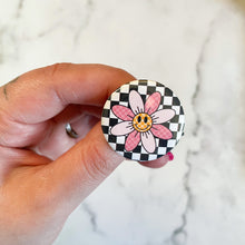 Load image into Gallery viewer, Retro Checkered Flower Button / Badge