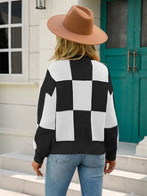 Load image into Gallery viewer, Checkered Round Neck Dropped Shoulder Sweater