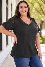 Load image into Gallery viewer, Plus Size Spliced Lace V-Neck Top