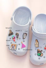 Load image into Gallery viewer, Taylor Charms for Sandals: Red Guitar swift
