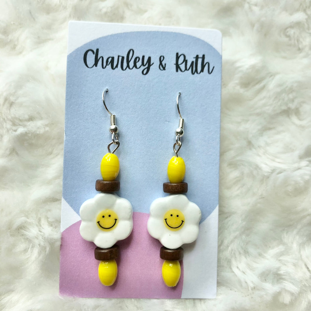 Happy Daisy Earrings