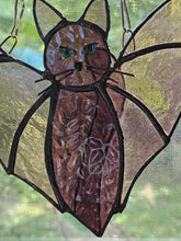 Load image into Gallery viewer, Stained Glass Hanging Catty Bat - Purple
