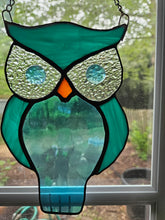 Load image into Gallery viewer, Stained Glass Blue Owl Suncatcher
