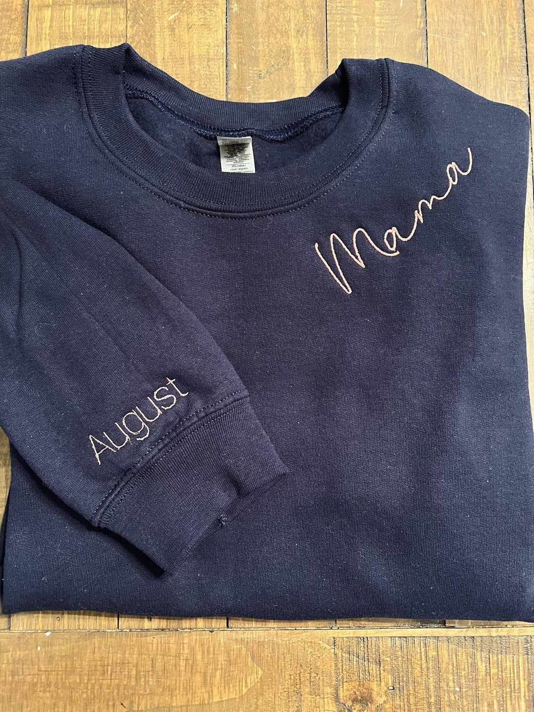 Mama crewneck- custom embroidery sweatshirt- (10-15 BUSINESS DAY turnaround).