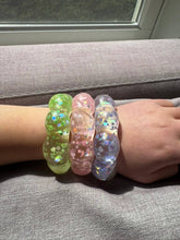 Load image into Gallery viewer, Green Feelzies™ Original Squishy Bracelet: Ecto Cooler fidget
