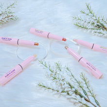 Load image into Gallery viewer, champagne-Glide n' Glow Eyeshadow Stick: Champagne Sands

