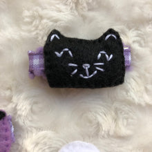 Load image into Gallery viewer, Spooky Felt Hair Clips
