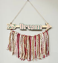 Load image into Gallery viewer, diy kit Dream BOHO Arrow Wall Hanger

