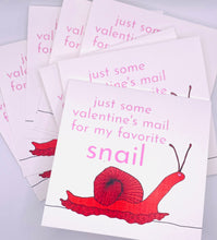 Load image into Gallery viewer, &quot;Valentine&#39;s Snail&quot; greeting card
