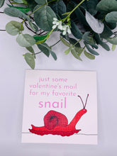 Load image into Gallery viewer, &quot;Valentine&#39;s Snail&quot; greeting card
