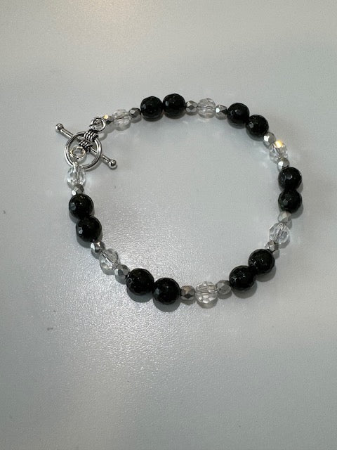 Green Goldstone Bracelet 8.25 in.