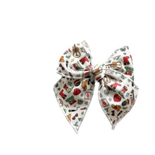Load image into Gallery viewer, Swiftmas Icons Elle Bow : Large
