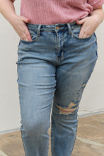 Load image into Gallery viewer, Judy Blue Macy Full Size Mid Rise Boyfriend Jeans
