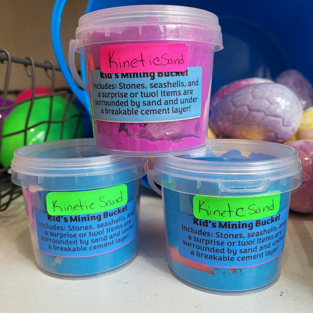 Kinetic sand mining bucket