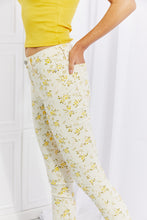 Load image into Gallery viewer, Judy Blue Full Size Golden Meadow Floral Skinny Jeans
