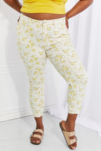 Load image into Gallery viewer, Judy Blue Full Size Golden Meadow Floral Skinny Jeans

