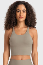 Load image into Gallery viewer, Crisscross Back Ladder Detail Sports Bra
