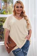 Load image into Gallery viewer, Plus Size Spliced Lace V-Neck Top

