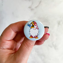 Load image into Gallery viewer, Maryland Garden Gnome Button / Badge
