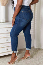 Load image into Gallery viewer, Judy Blue Full Size Skinny Cropped Jeans
