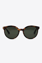 Load image into Gallery viewer, Tortoiseshell Round Polycarbonate Sunglasses
