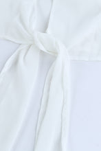 Load image into Gallery viewer, Plus Size Tie Front Crop Top
