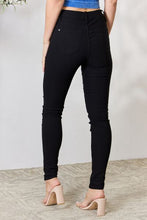 Load image into Gallery viewer, YMI Jeanswear Hyperstretch Mid-Rise Skinny Jeans
