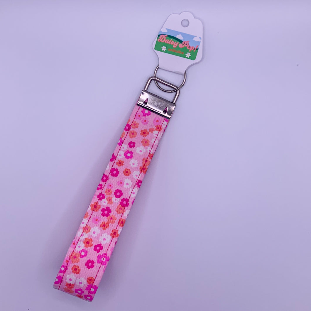 Flower Power Daisy Wristlet Keychain