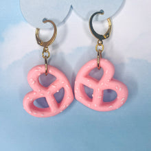 Load image into Gallery viewer, Stainless Steel Pretzel Earrings
