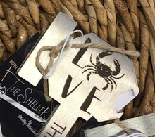 Load image into Gallery viewer, The Sheller- multi use crab tool!
